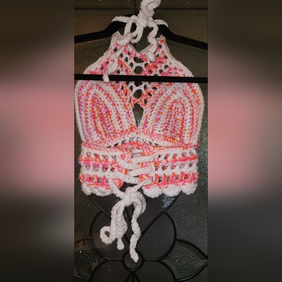 Handmade XS/S cage halter top - Picture 2 of 2